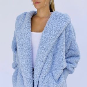 Brand New Nordic Beach Cozy Wrap